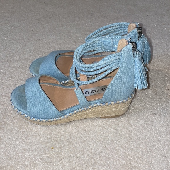 Steve Madden Blue Wedged Sandals - Picture 3 of 4